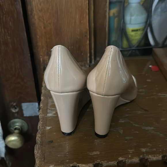 Numaleo beige brand new heels size 7 - Picture 3 of 5